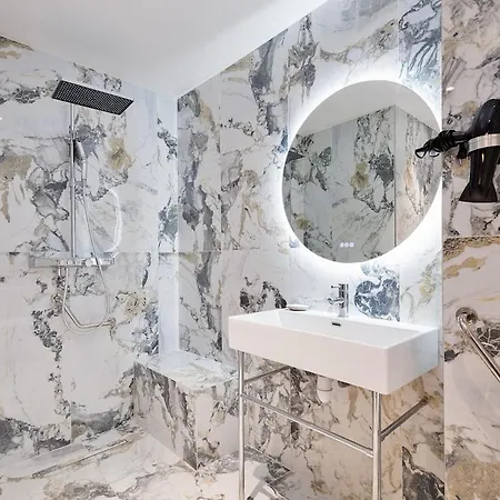 Sophie Montorgeuil -2br 6p Wi-fi Apartment