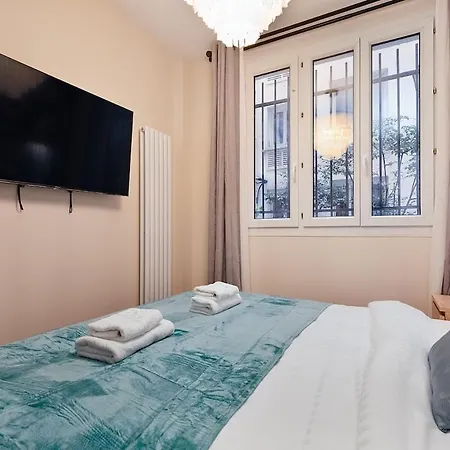 Sophie Montorgeuil -2br 6p Wi-fi *